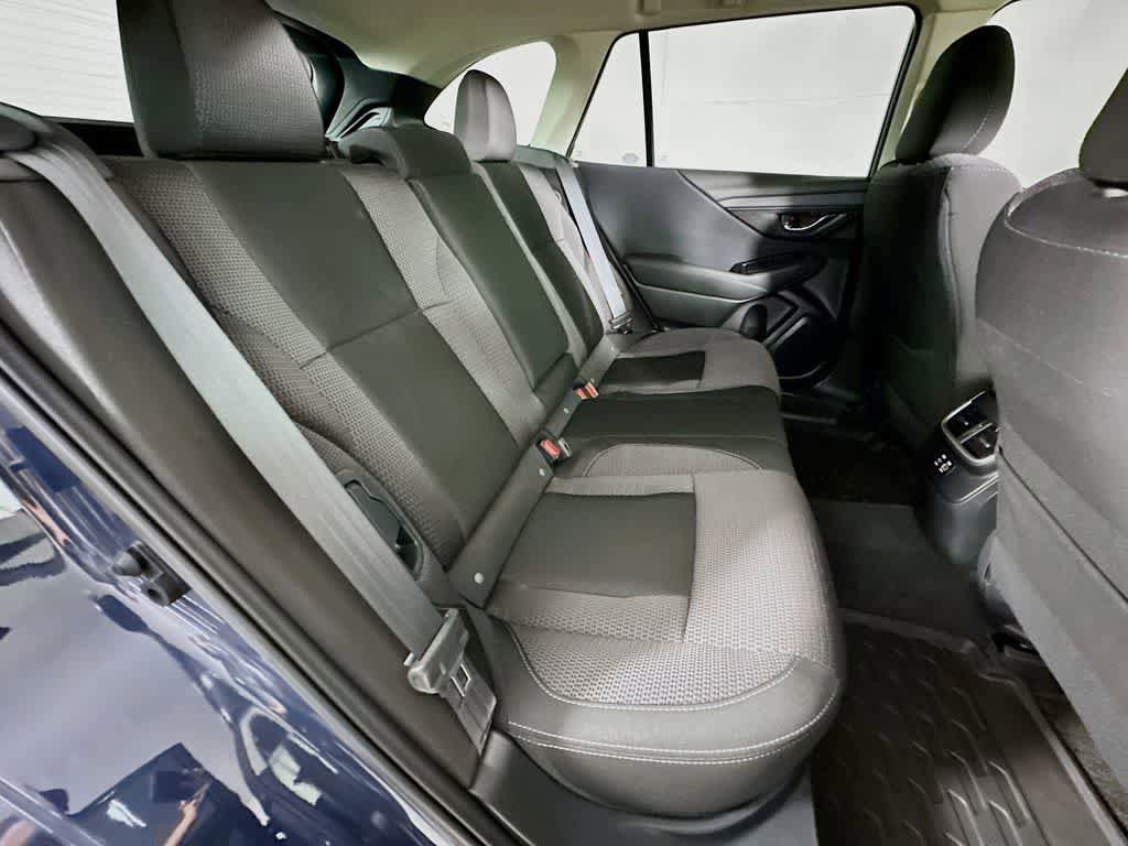 Used 2025 Subaru Outback Premium AWD/4WD image 34