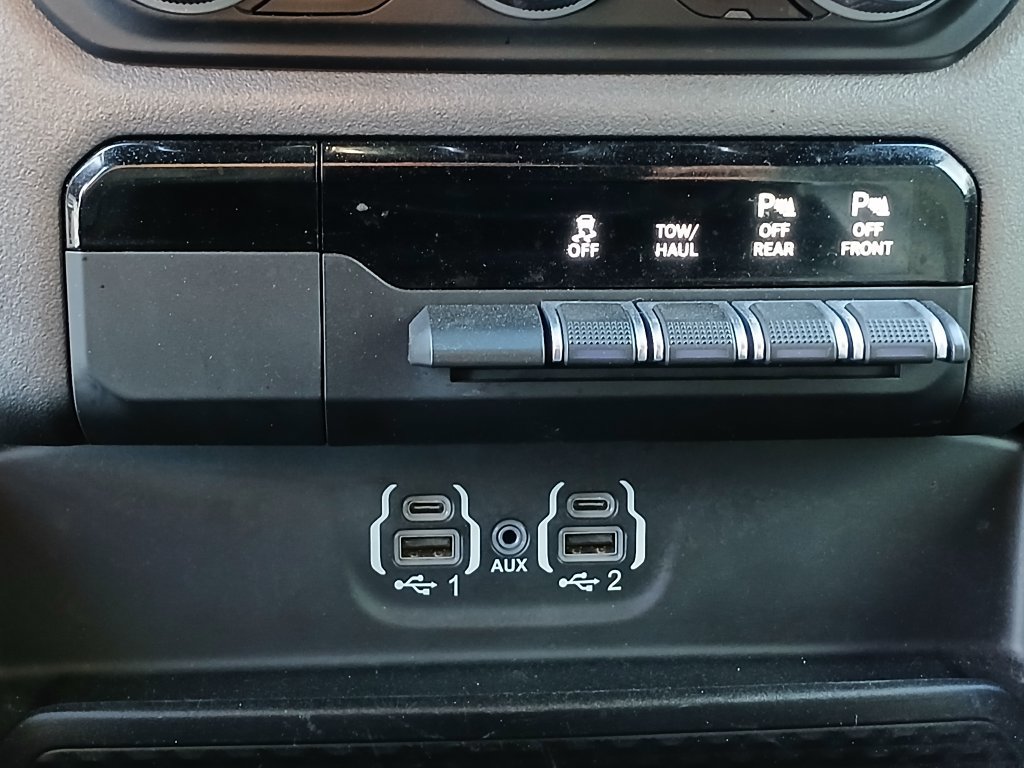 Used 2022 RAM 1500 Laramie w/ Sport Appearance Package RWD image 15