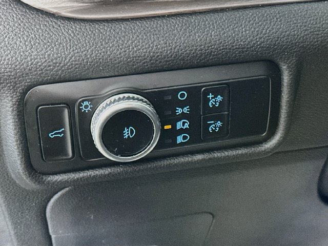 Certified 2023 Ford Explorer Limited w/ Limited Technology Package AWD/4WD image 16