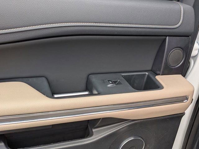 Certified 2023 Ford Expedition Limited image 28