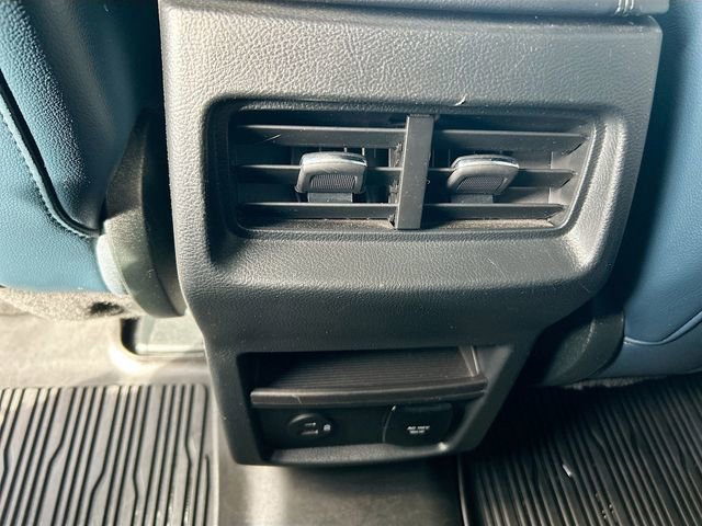 Certified 2022 Ford Edge SEL w/ Sport Appearance Package image 26