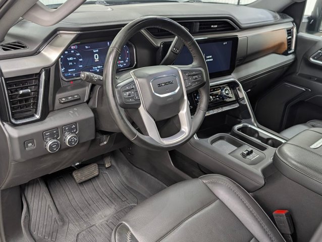 Used 2024 GMC Sierra 3500 Denali w/ Denali Reserve Package AWD/4WD image 11