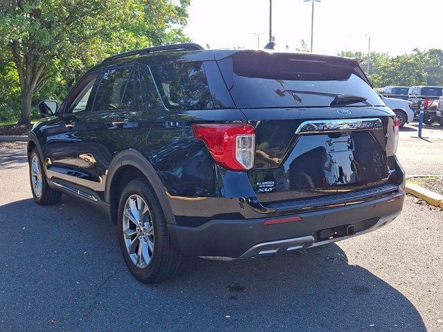 Certified 2023 Ford Explorer XLT w/ Equipment Group 202A AWD/4WD image 8