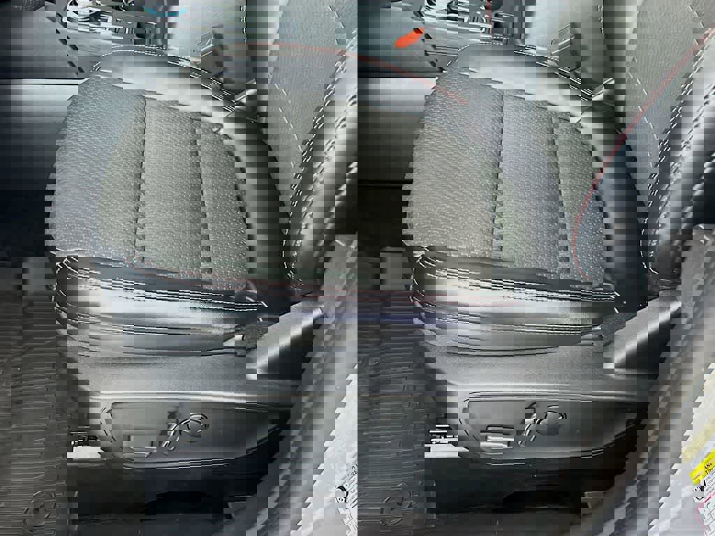 Certified 2023 Ford Escape ST-Line w/ Tech Pack #1 image 31