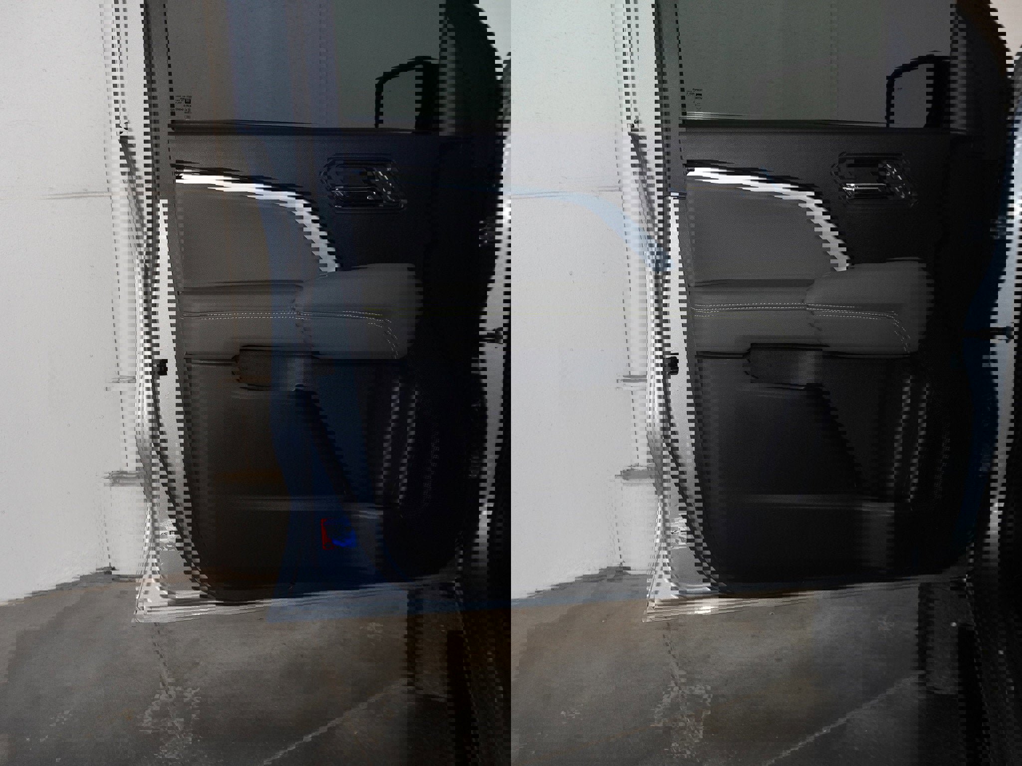 Used 2025 Chevrolet Colorado ZR2 w/ Technology Package image 36