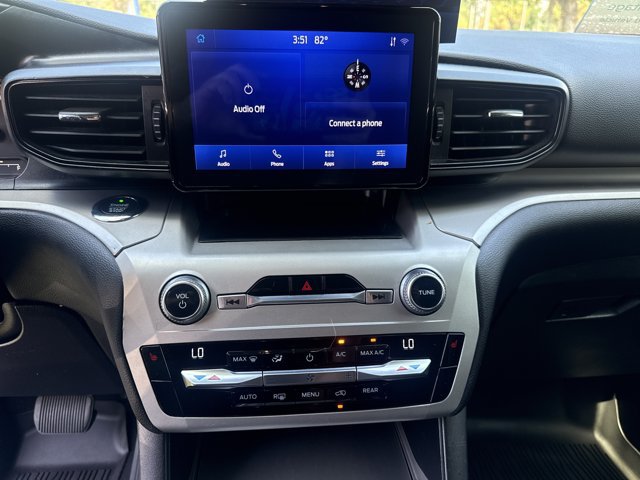 Certified 2021 Ford Explorer XLT RWD image 23