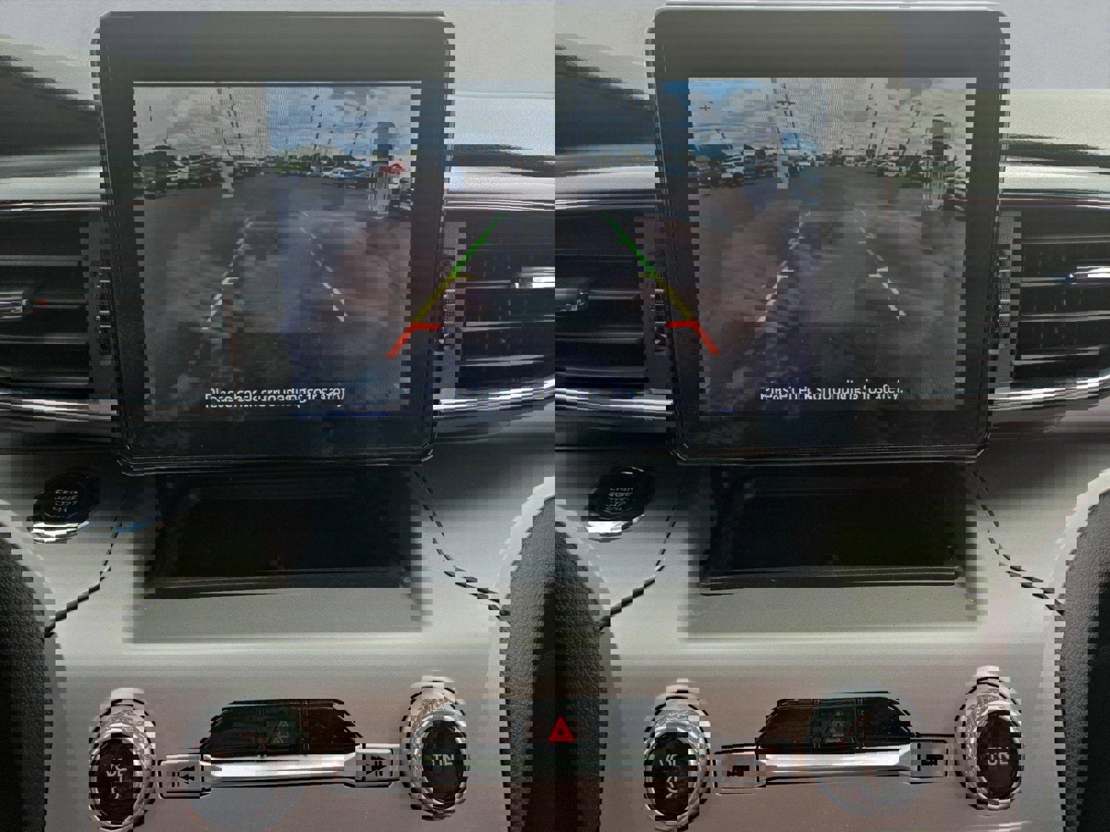 Certified 2022 Ford Explorer XLT w/ Equipment Group 202A image 19