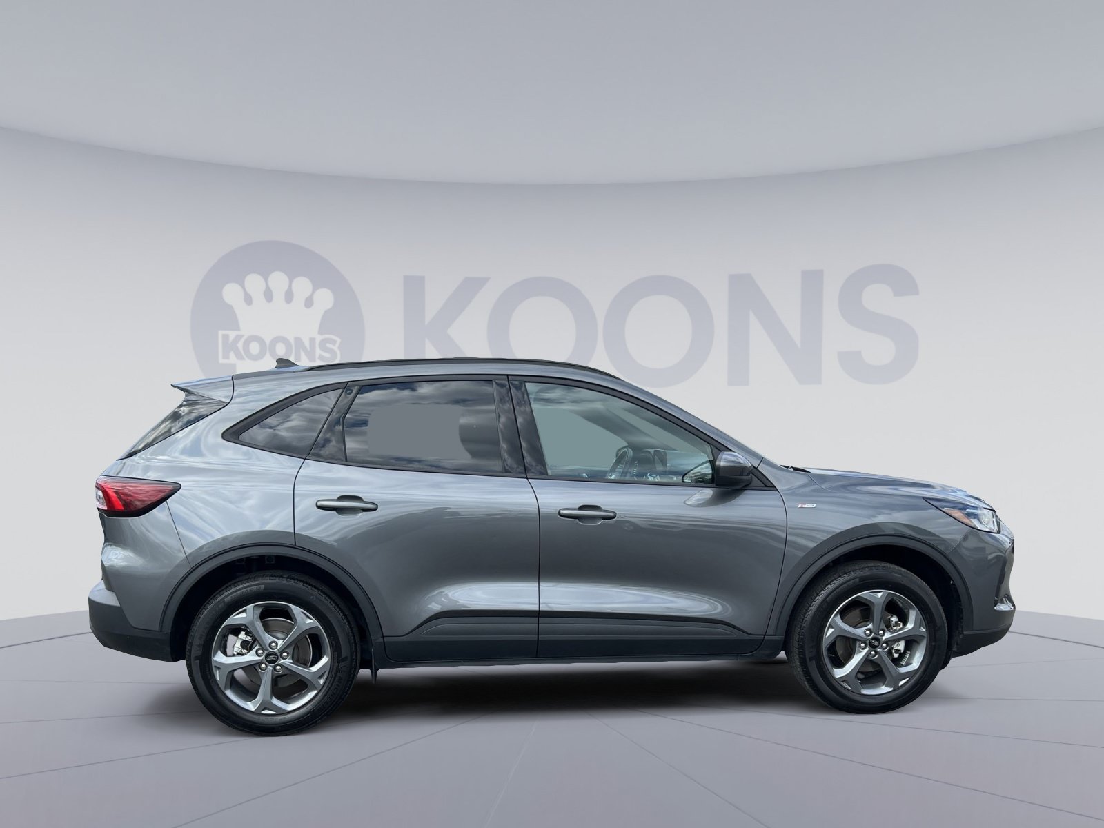 Certified 2025 Ford Escape ST-Line Select AWD/4WD image 12