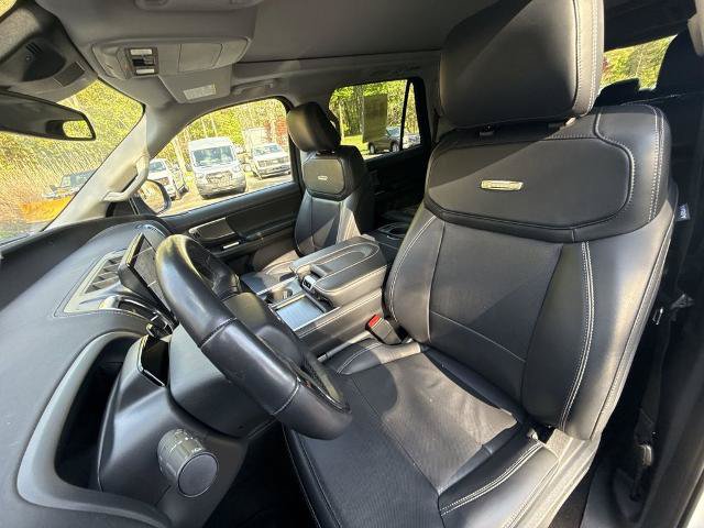 Certified 2025 Ford Expedition Platinum AWD/4WD image 11