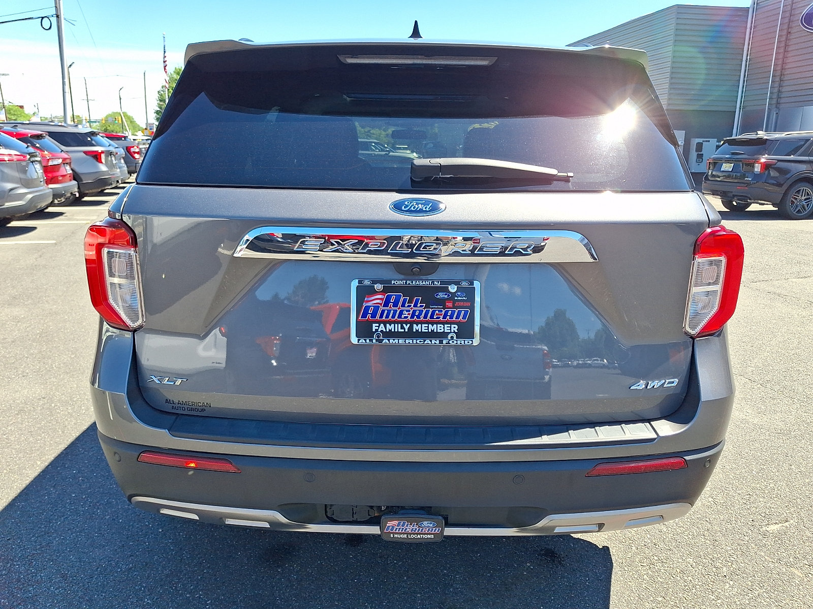Certified 2023 Ford Explorer XLT w/ Equipment Group 202A AWD/4WD image 9