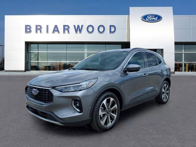 Certified 2023 Ford Escape Platinum w/ Premium Technology Package