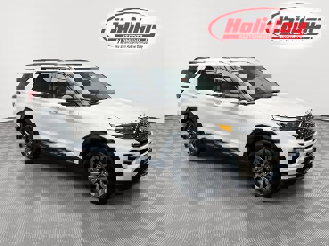 Certified 2021 Ford Explorer XLT w/ Equipment Group 202A