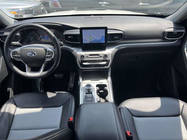 Certified 2022 Ford Explorer XLT w/ Equipment Group 202A image 26