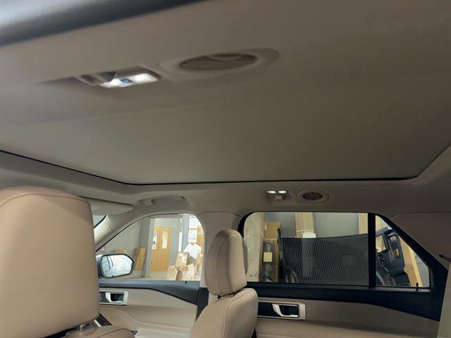 Certified 2024 Ford Explorer XLT w/ Equipment Group 202A image 17