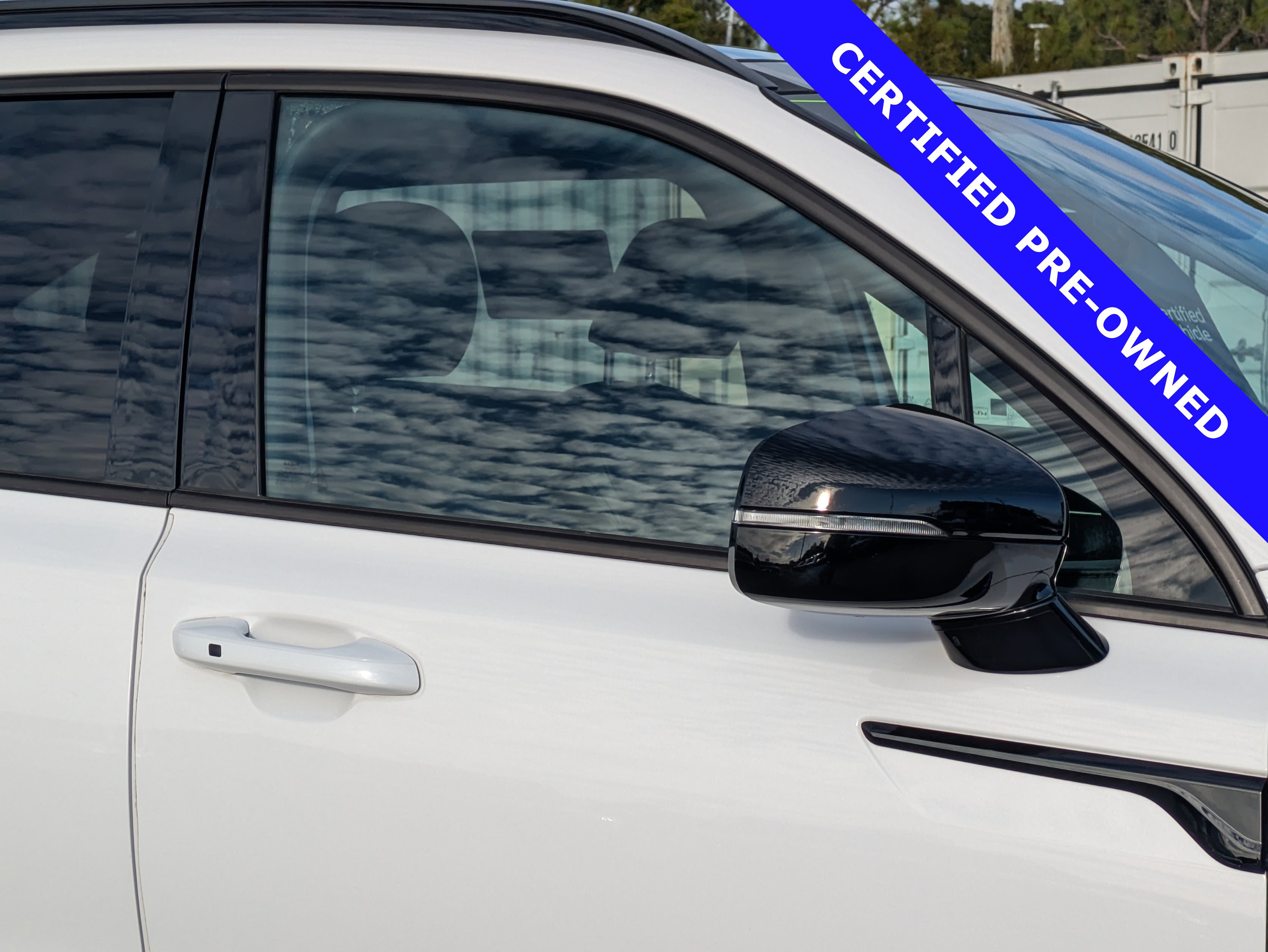 Used 2022 Kia Sorento SX image 10