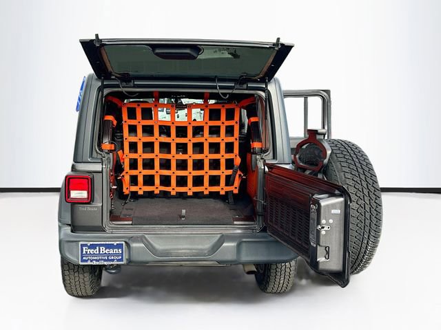 Used 2020 Jeep Wrangler Unlimited Freedom Edition image 29