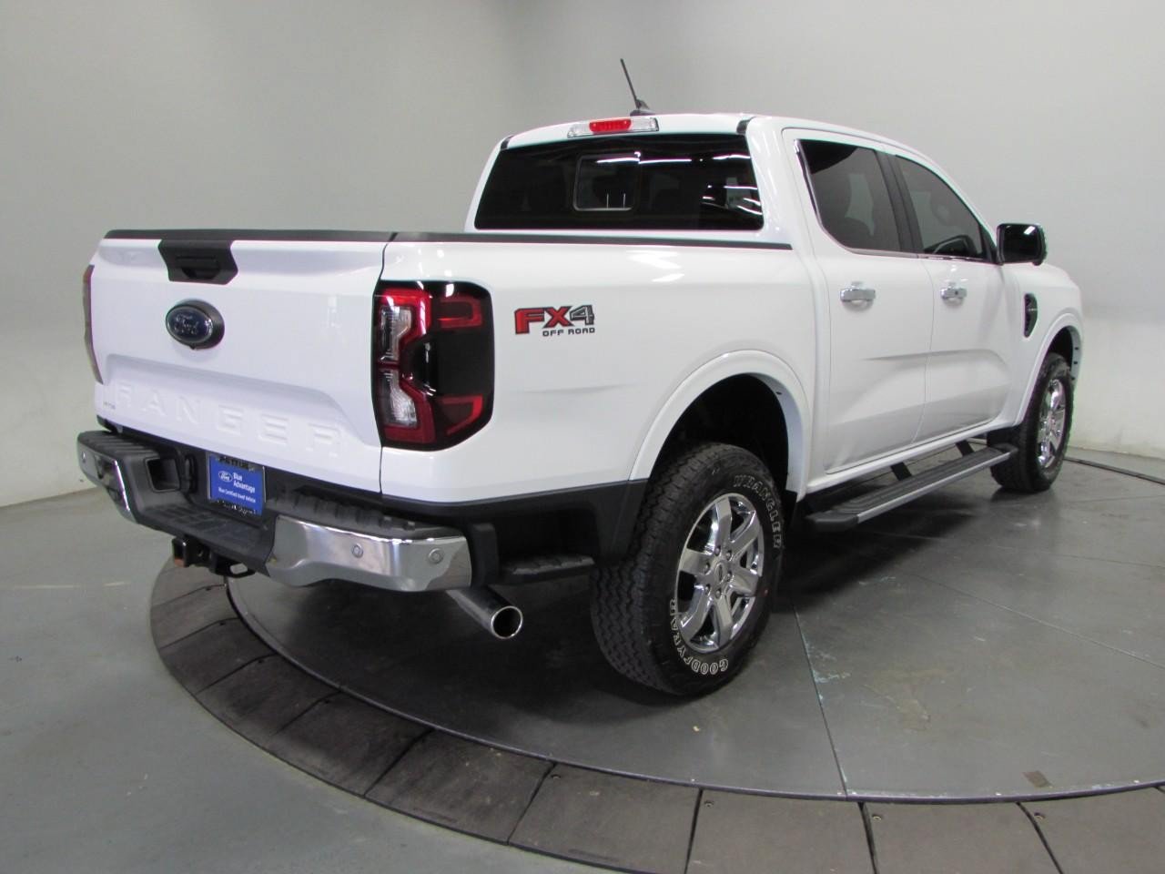 Certified 2024 Ford Ranger Lariat w/ FX4 Off-Road Package AWD/4WD image 7