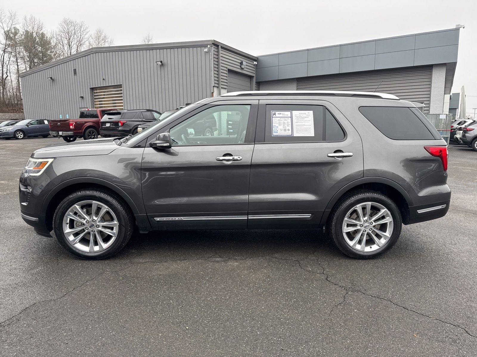 Certified 2019 Ford Explorer Limited w/ Ford Safe & Smart Package image 9