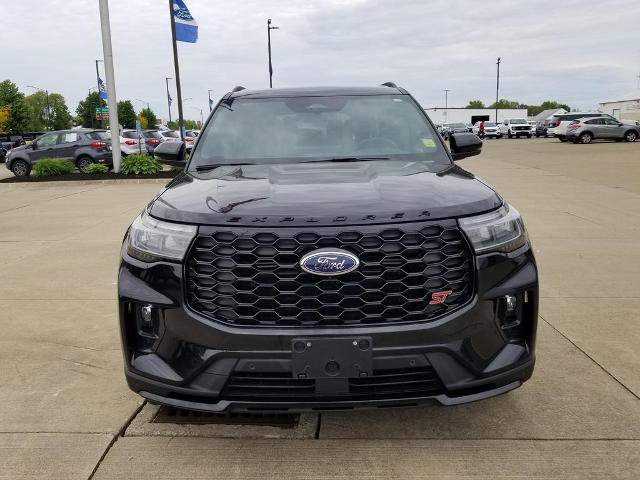 Certified 2025 Ford Explorer ST AWD/4WD image 8