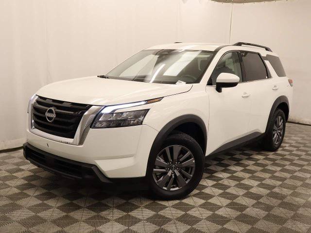 Used 2024 Nissan Pathfinder SV