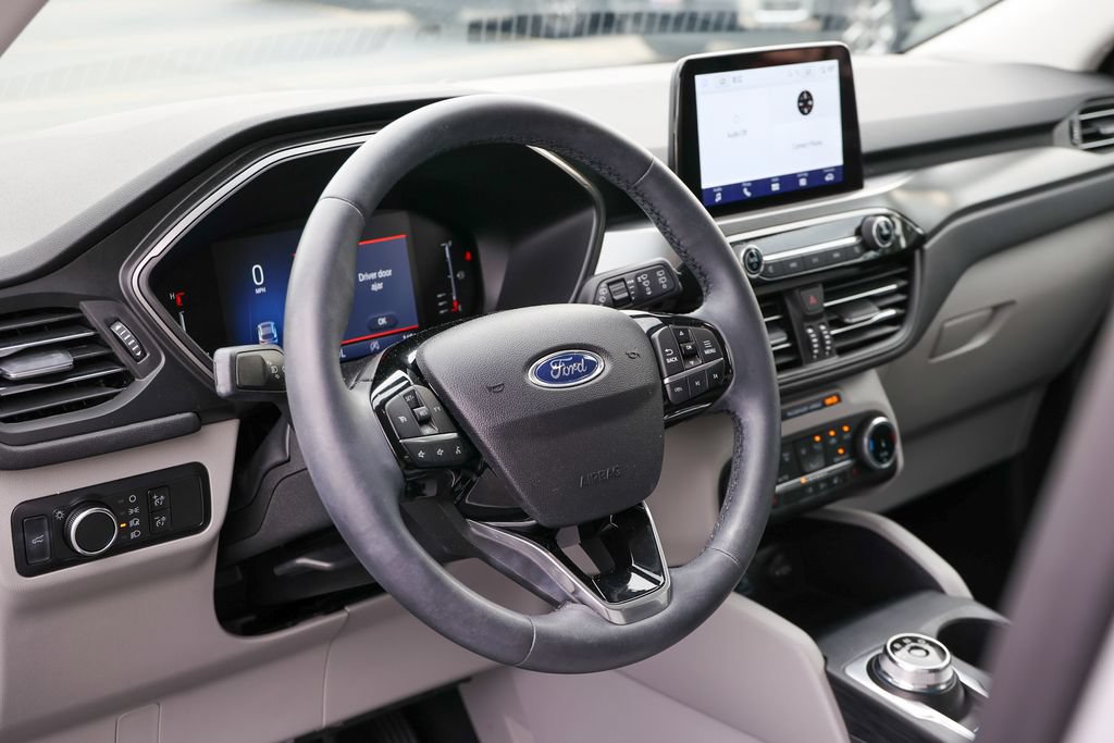 Certified 2023 Ford Escape Active AWD/4WD image 31
