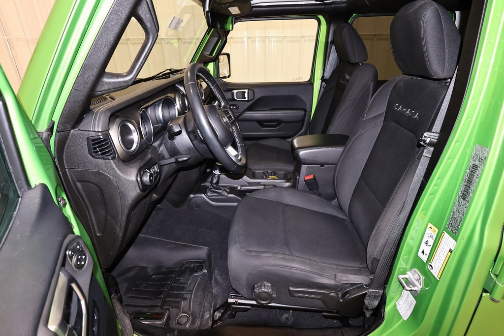 Used 2019 Jeep Wrangler Unlimited Sahara w/ Uconnect 4C Nav & Sound Group image 15