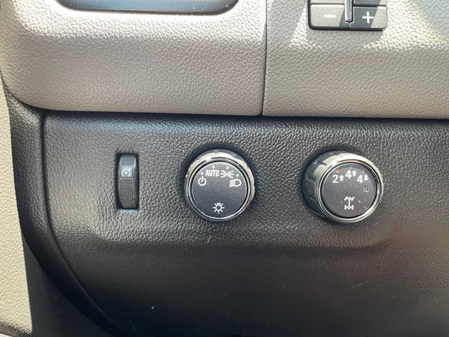 Used 2021 Chevrolet Colorado W/T w/ Custom Special Edition AWD/4WD image 18