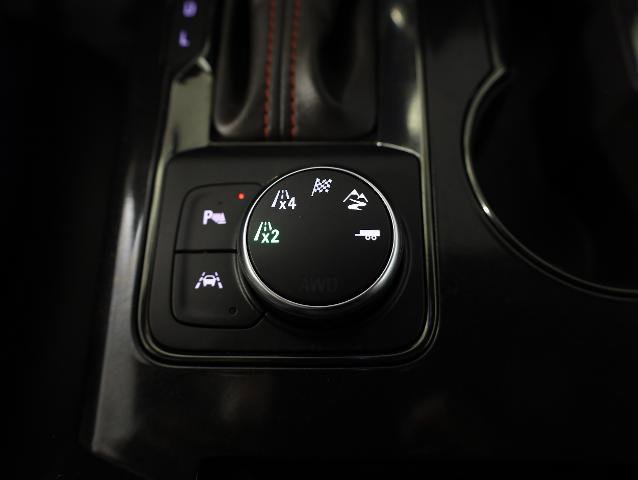 Used 2021 Chevrolet Blazer RS w/ Driver Confidence II Package AWD/4WD image 17