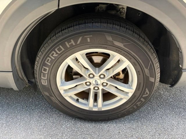 Certified 2022 Ford Explorer XLT w/ Class IV Trailer Tow Package RWD image 25
