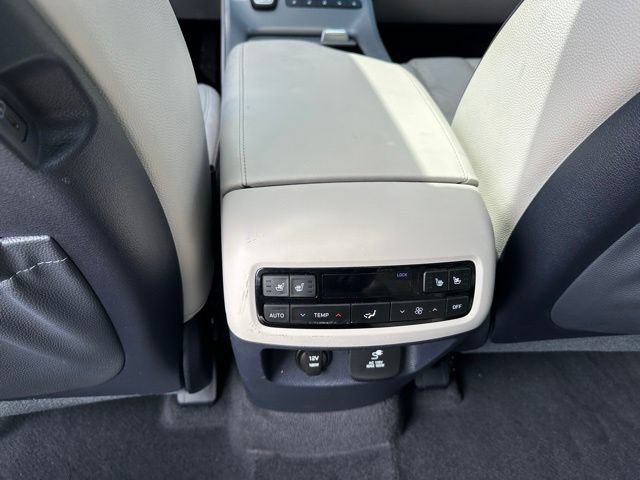 Used 2023 Hyundai Palisade Limited w/ Cargo Package AWD/4WD image 18