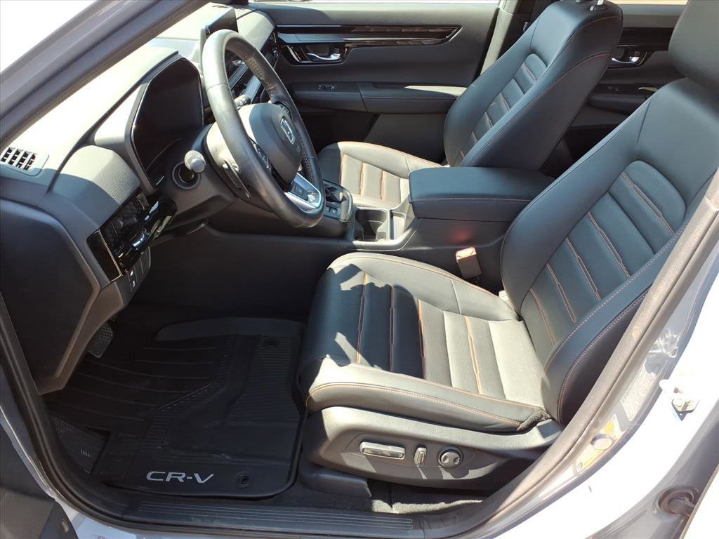 Used 2024 Honda CR-V Sport Touring image 5