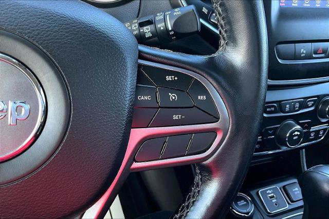 Used 2021 Jeep Cherokee Latitude Plus w/ Sun & Sound Group image 22