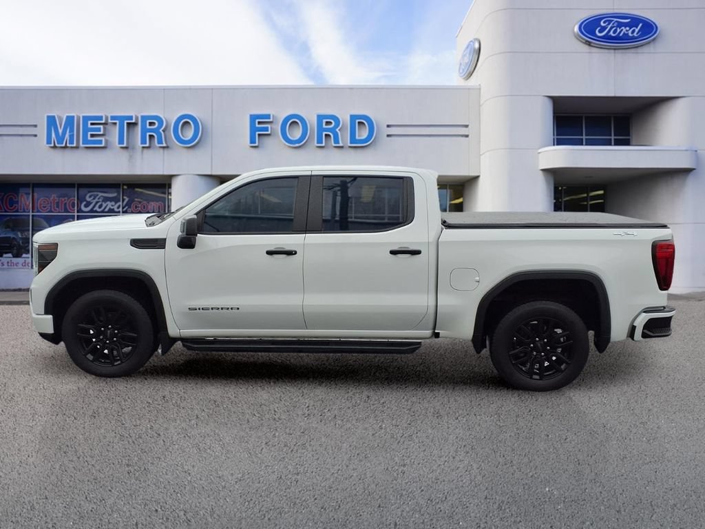 Used 2023 GMC Sierra 1500 Pro w/ Graphite Edition AWD/4WD image 6