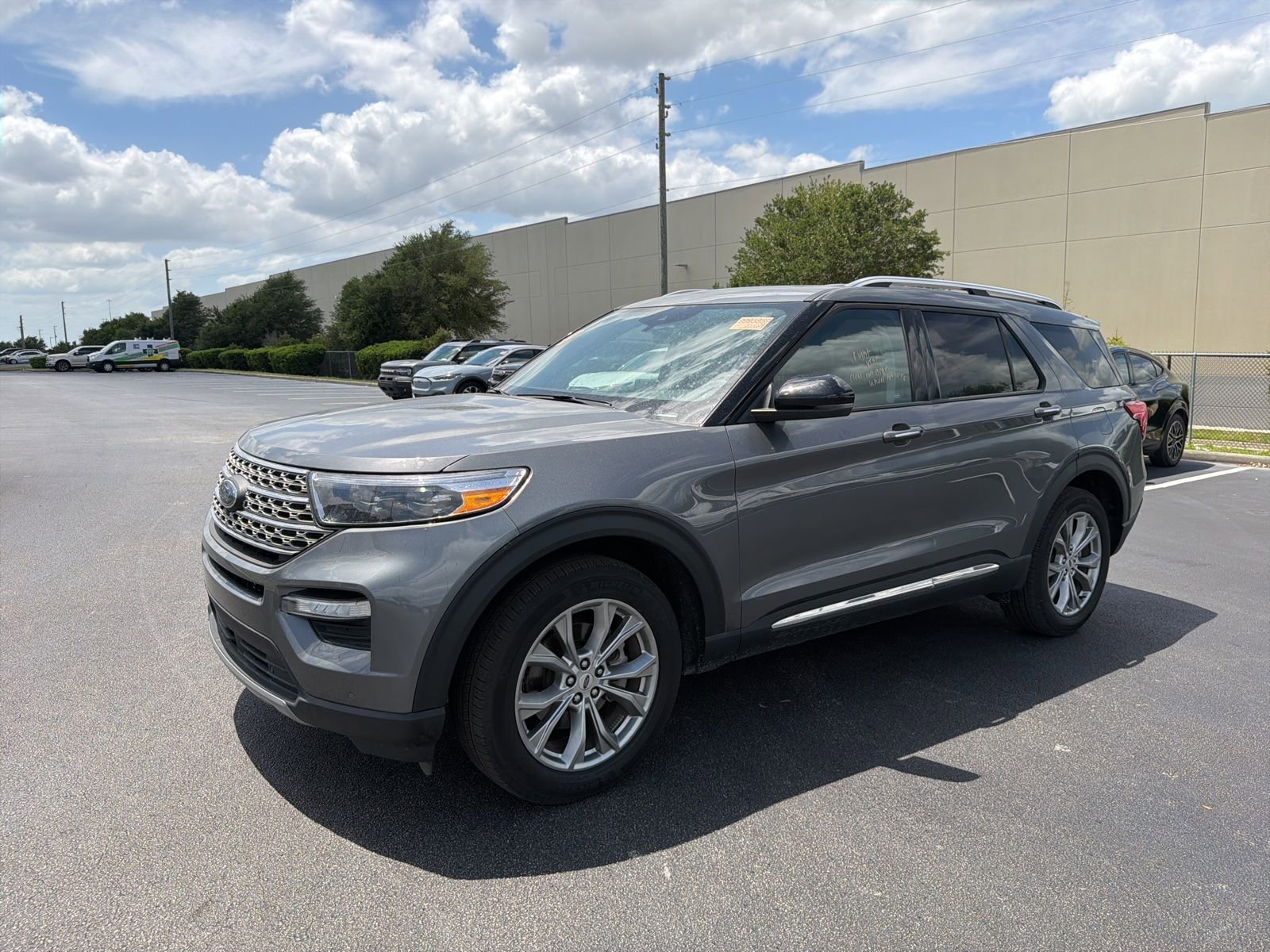 Certified 2023 Ford Explorer Limited w/ Limited Technology Package image 16