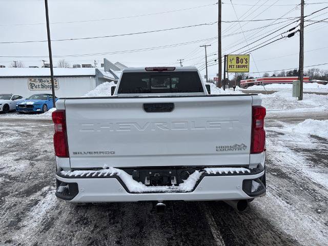 Used 2025 Chevrolet Silverado 3500 High Country w/ High Country Premium Package image 4