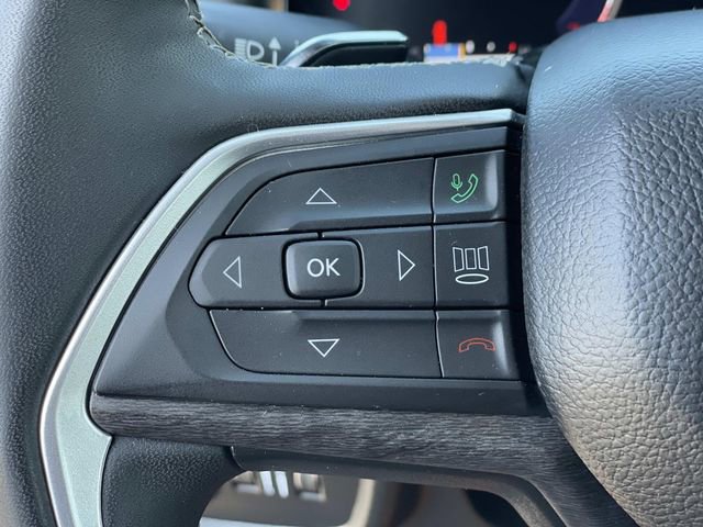 Used 2024 Jeep Grand Cherokee Limited AWD/4WD image 9