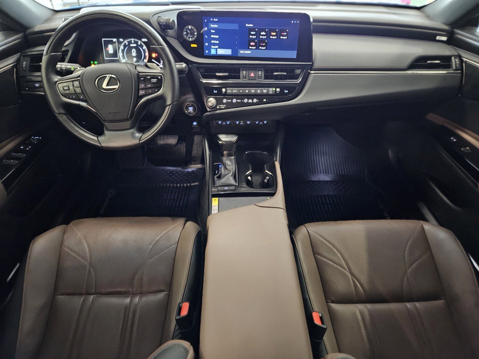 Used 2025 Lexus ES 350 Ultra Luxury image 13