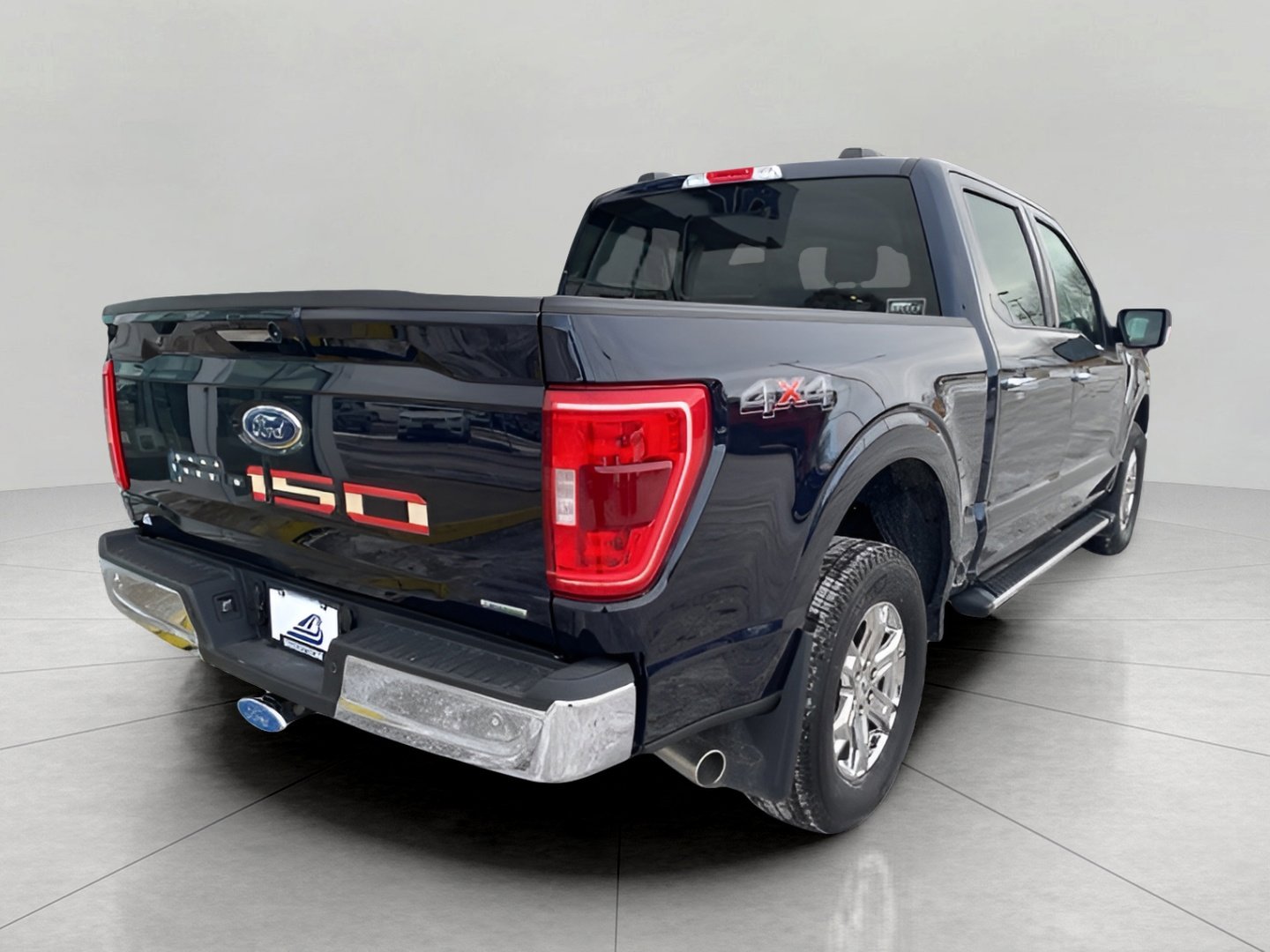 Certified 2022 Ford F150 XLT w/ Equipment Group 302A High image 5