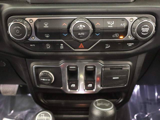 Used 2020 Jeep Wrangler Sport AWD/4WD image 34
