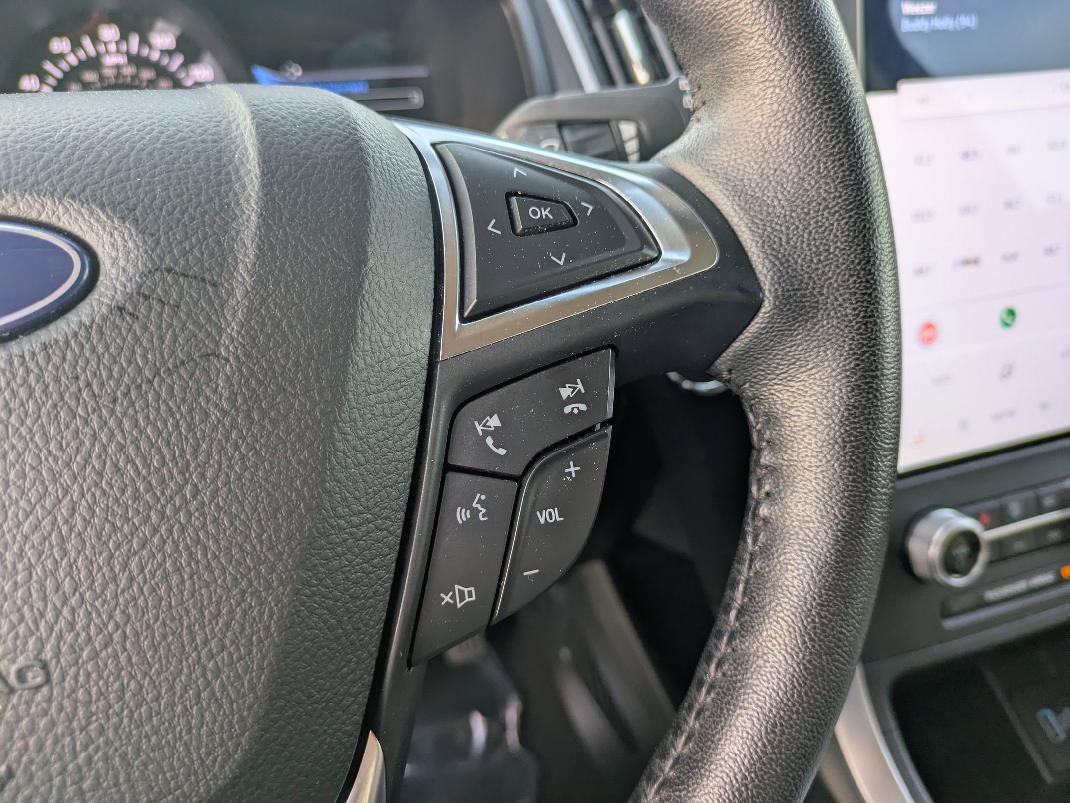 Certified 2023 Ford Edge SEL w/ Convenience Package AWD/4WD image 17