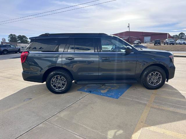 Certified 2025 Ford Expedition Active image 5