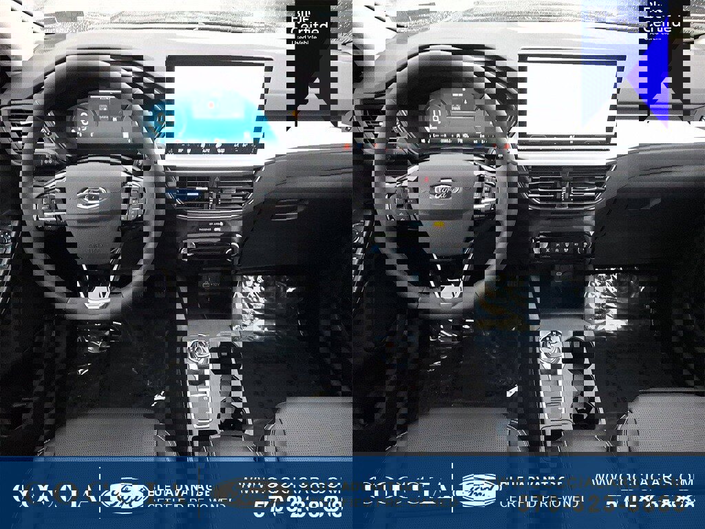 Certified 2023 Ford Escape Platinum w/ Class II Trailer Tow Package image 11