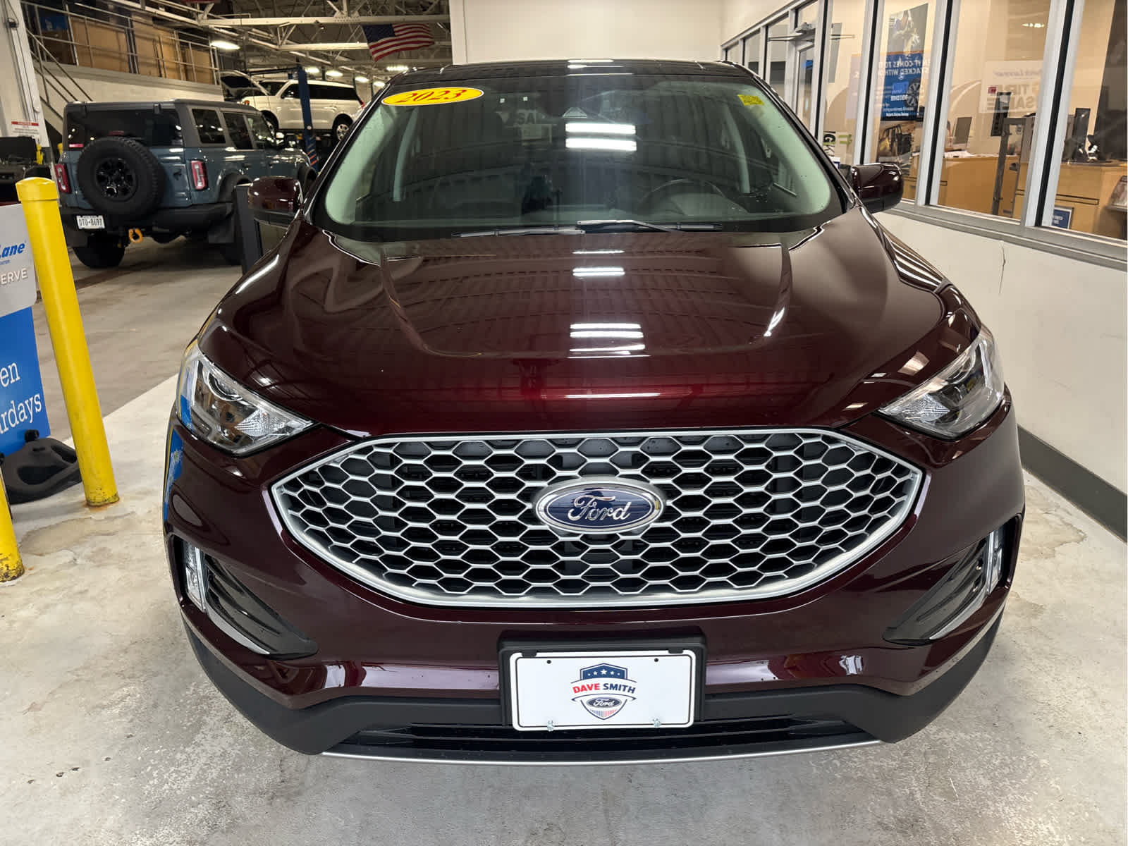 Certified 2023 Ford Edge SEL w/ Convenience Package AWD/4WD image 3