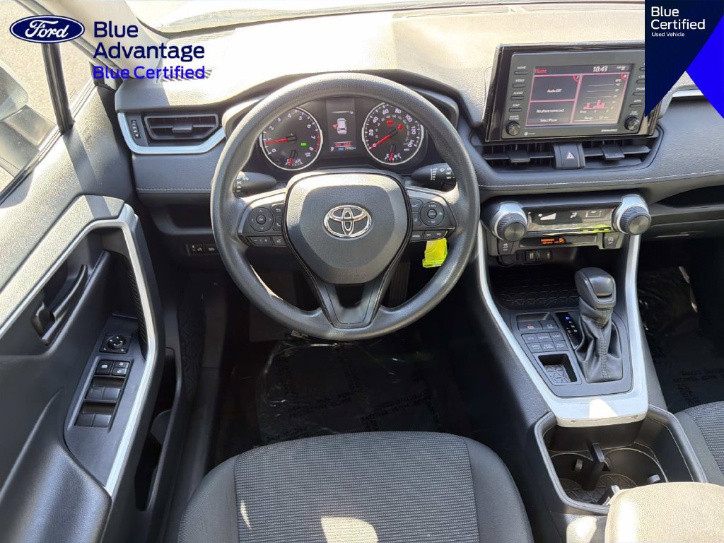 Used 2022 Toyota RAV4 LE AWD/4WD image 10