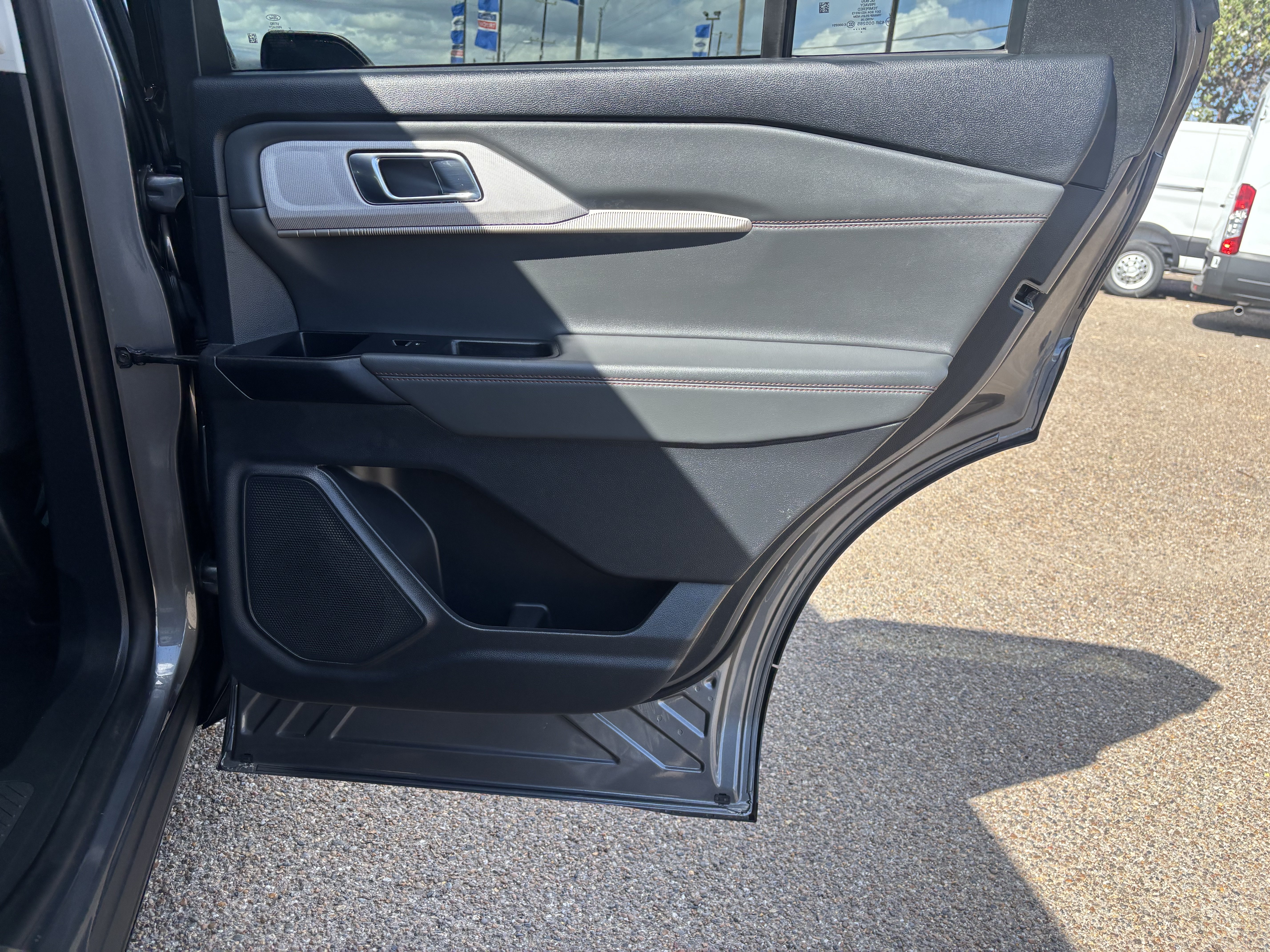 Certified 2025 Ford Explorer Active RWD image 20