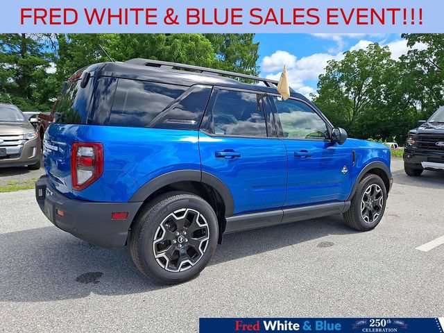 Certified 2025 Ford Bronco Sport Outer Banks w/ Outer Banks Tech Package+ AWD/4WD image 11