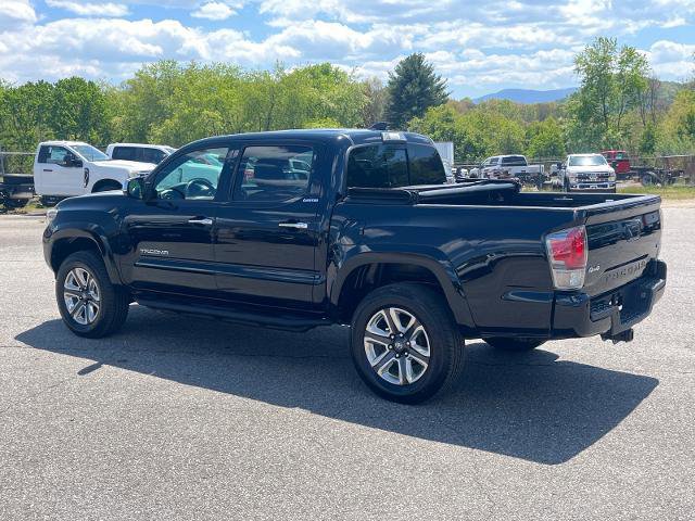 Used 2017 Toyota Tacoma Limited w/ Tow Package AWD/4WD image 4