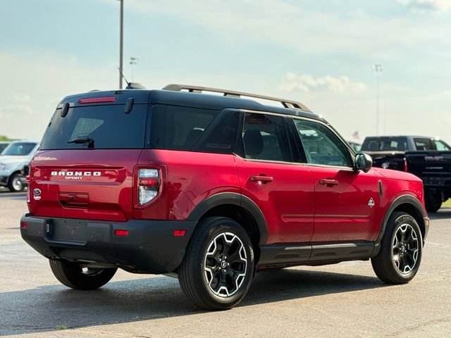 Certified 2025 Ford Bronco Sport Outer Banks w/ Outer Banks Tech Package+ AWD/4WD image 41