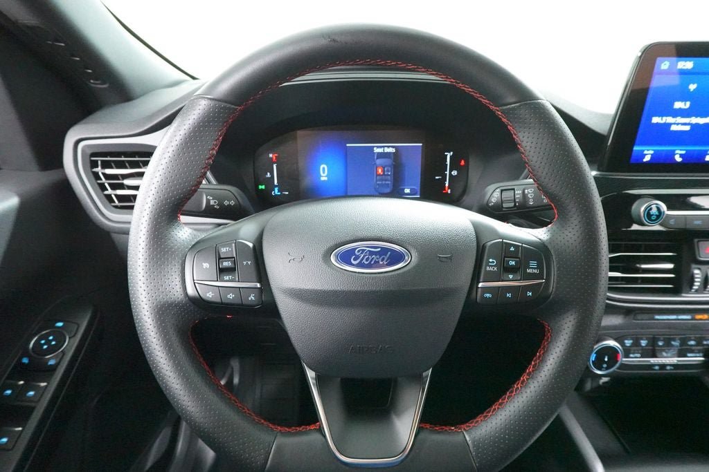 Certified 2025 Ford Escape ST-Line AWD/4WD image 12