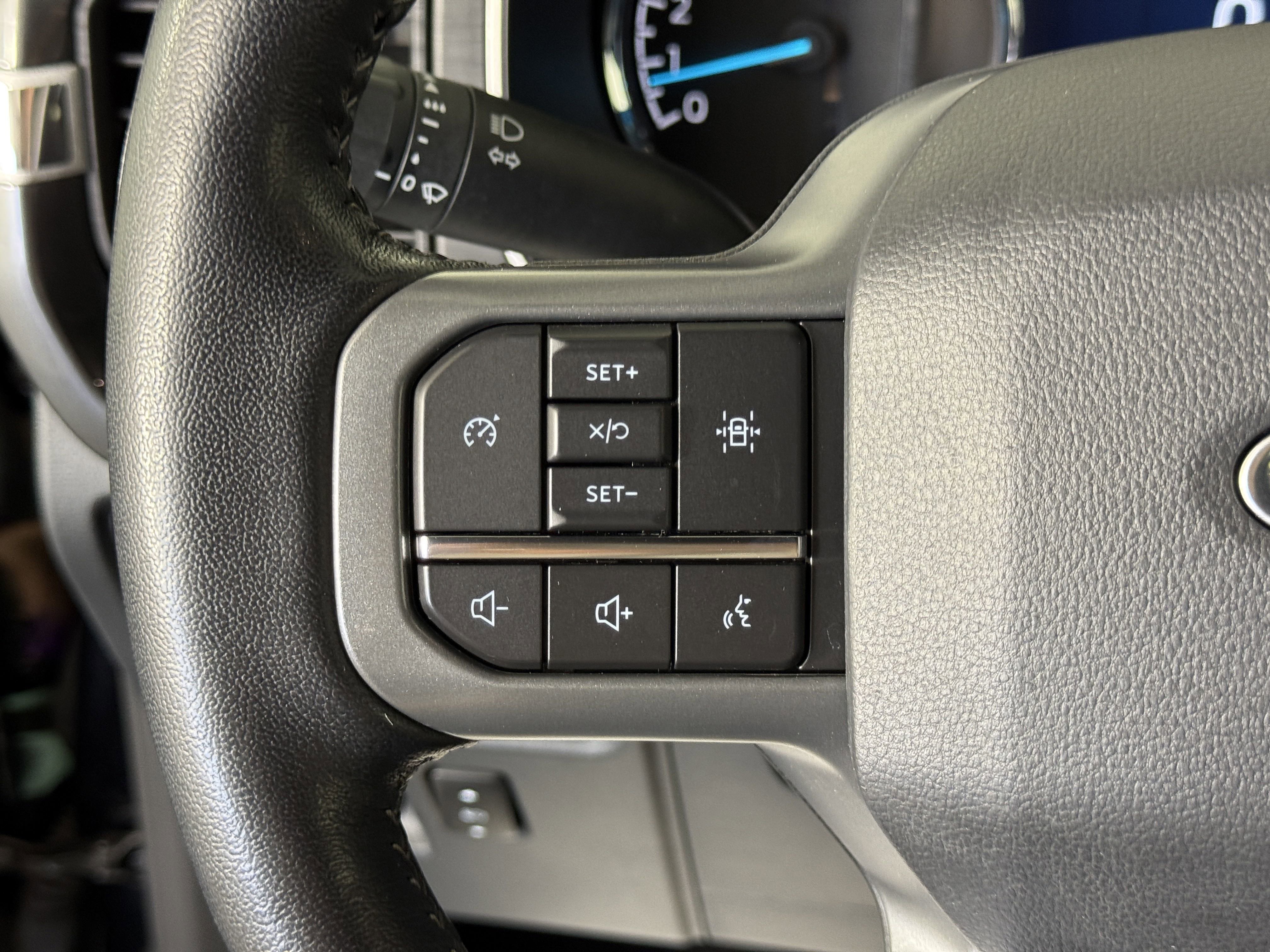 Certified 2022 Ford F150 XLT w/ Equipment Group 302A High image 24